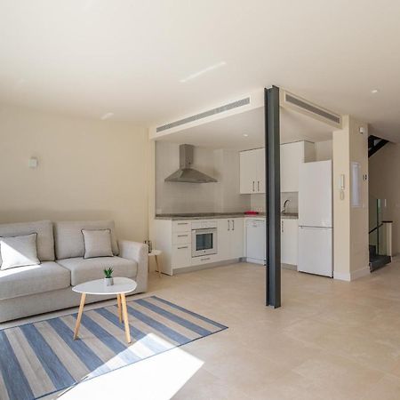 Urbe10 Carreteria Big Terrace Suite Malaga Bagian luar foto