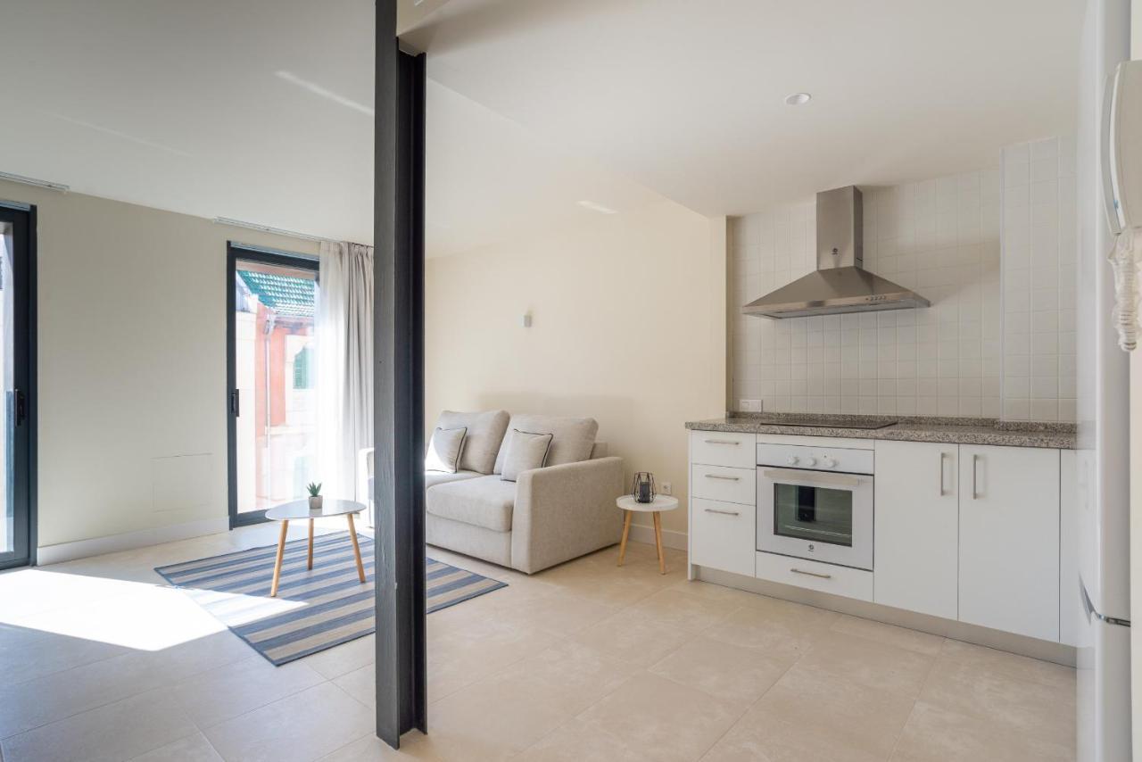 Urbe10 Carreteria Big Terrace Suite Malaga Bagian luar foto