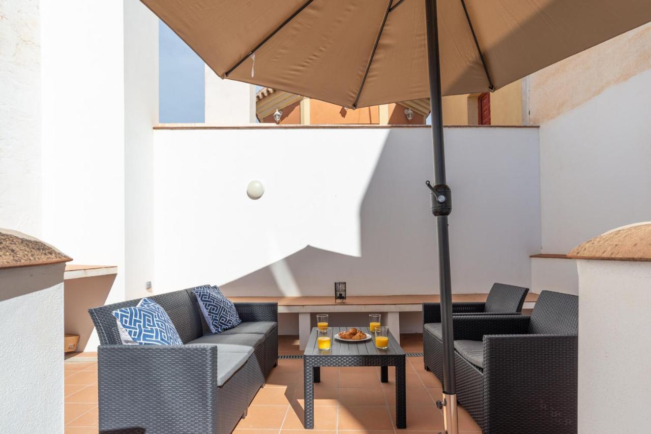 Urbe10 Carreteria Big Terrace Suite Malaga Bagian luar foto