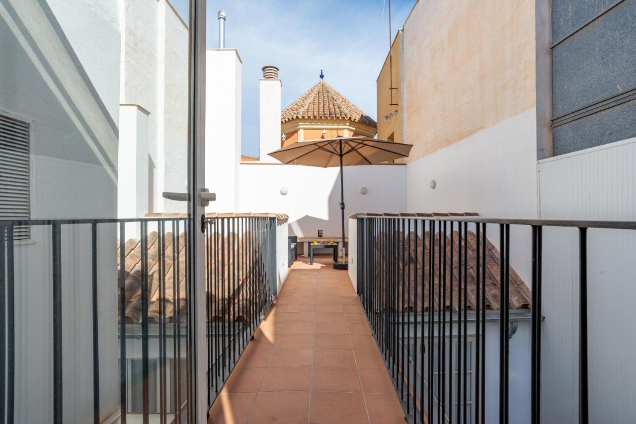 Urbe10 Carreteria Big Terrace Suite Malaga Bagian luar foto